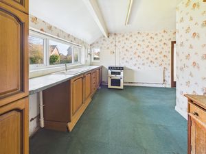 Kitchen- click for photo gallery